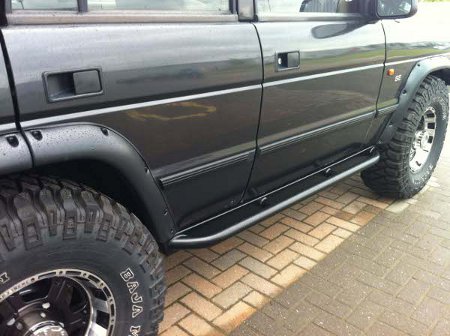 Landrover Discovery Rock Sliders (Nerf Bars)